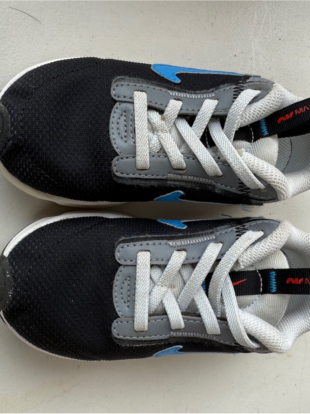 Nike air max  Kids Black and Blue.slip on.